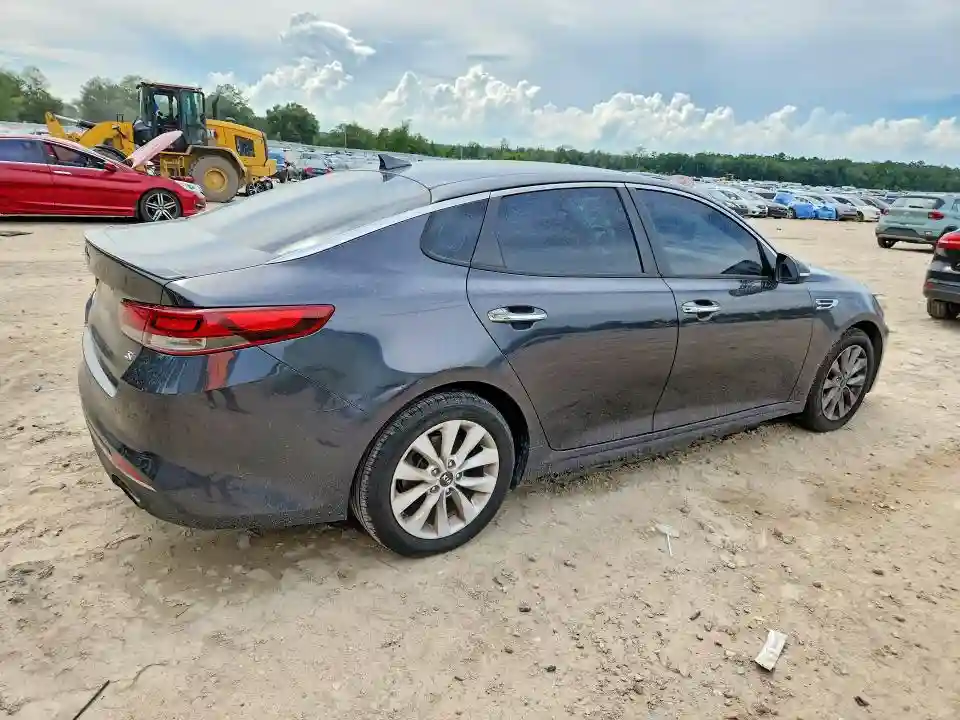 5XXGT4L35JG230863 2018 KIA OPTIMA S-2