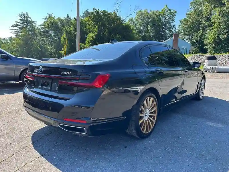WBA7T4C07NCH73398 2022 BMW 7 SERIES-2