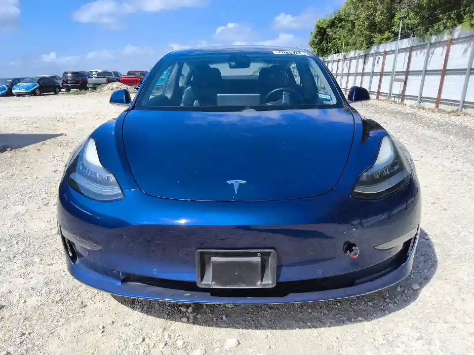 5YJ3E1EA1JF041715 2018 TESLA MODEL 3-4