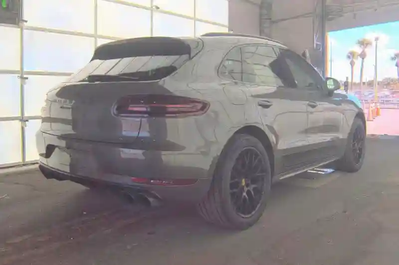 WP1AG2A59JLB62312 2018 PORSCHE MACAN-3