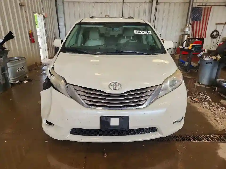 5TDDK3DC1FS108585 2015 TOYOTA SIENNA-4