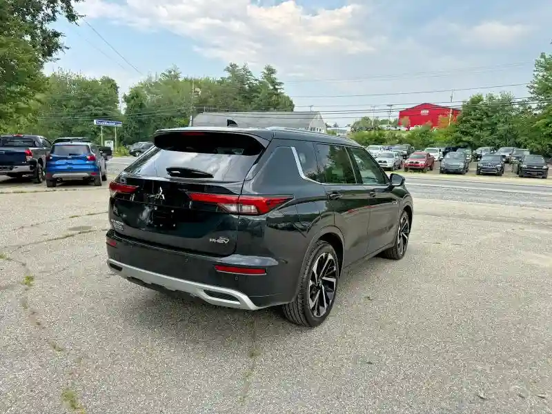 JA4T5VA98PZ032493 2023 MITSUBISHI OUTLANDER-3