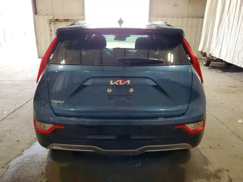 KNDCR3L14P5046002 2023 KIA NIRO-5
