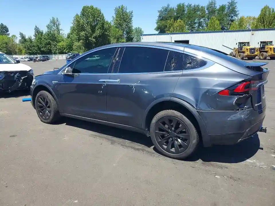 5YJXCBE24GF005502 2016 TESLA MODEL X-1