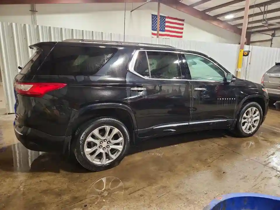 1GNEVKKW7MJ164051 2021 CHEVROLET TRAVERSE-2