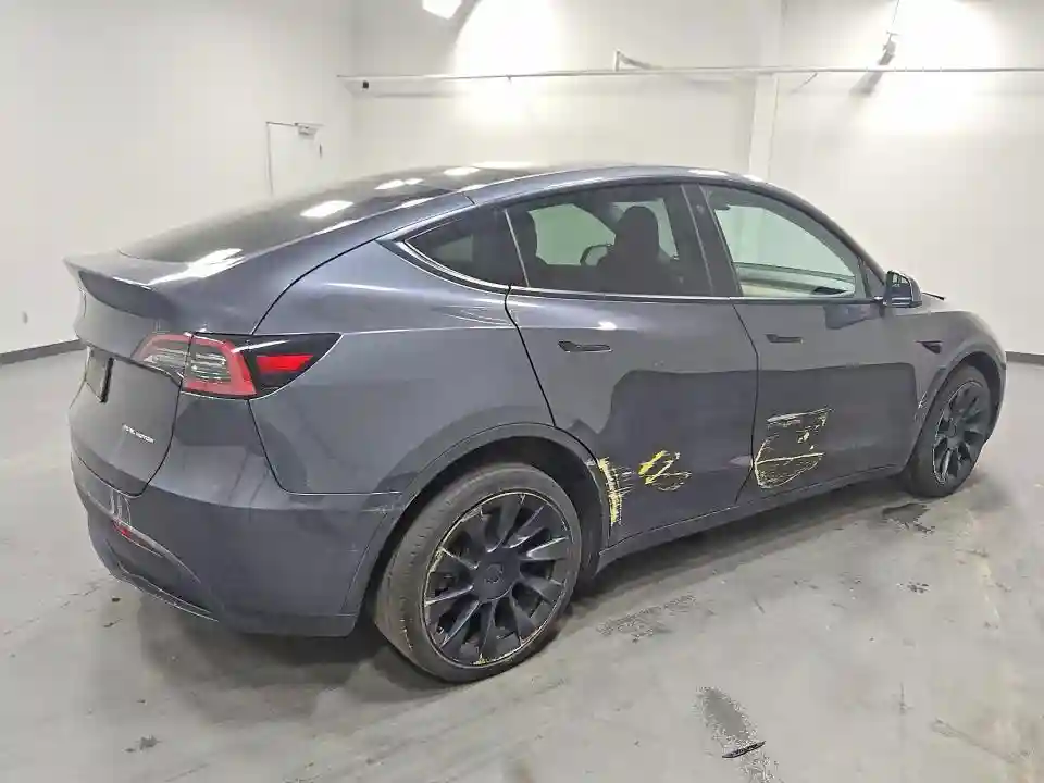 5YJYGDEE2MF199599 2021 TESLA MODEL Y-2