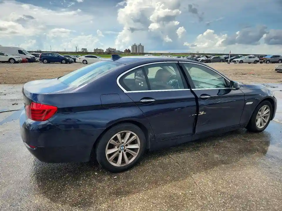 WBA5A5C54GD529099 2016 BMW 5 SERIES-2