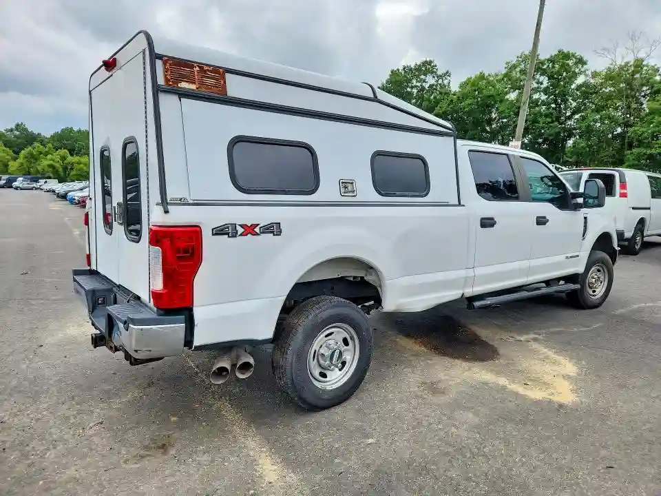 1FT7W2BT2HEE08532 2017 FORD F250-2