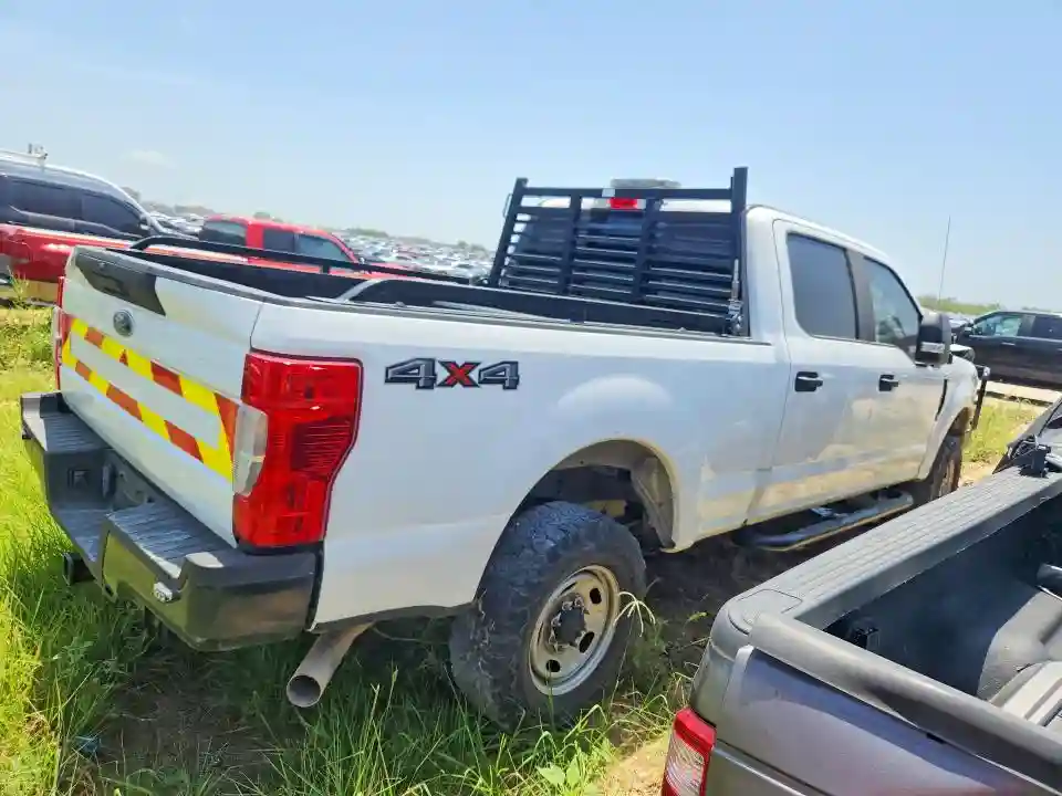 1FT7W2B61LEE33859 2020 FORD F250-2