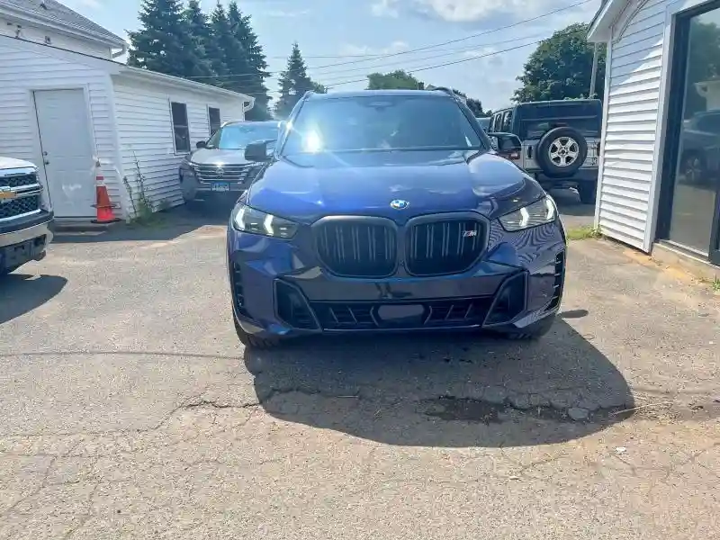 5UX33EU03R9T09335 2024 BMW X5 M60I-4