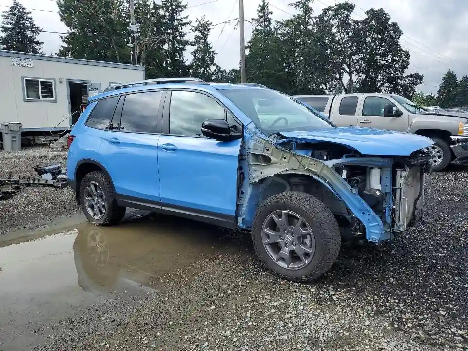 5FNYF8H6XRB018089 2024 HONDA PASSPORT-3