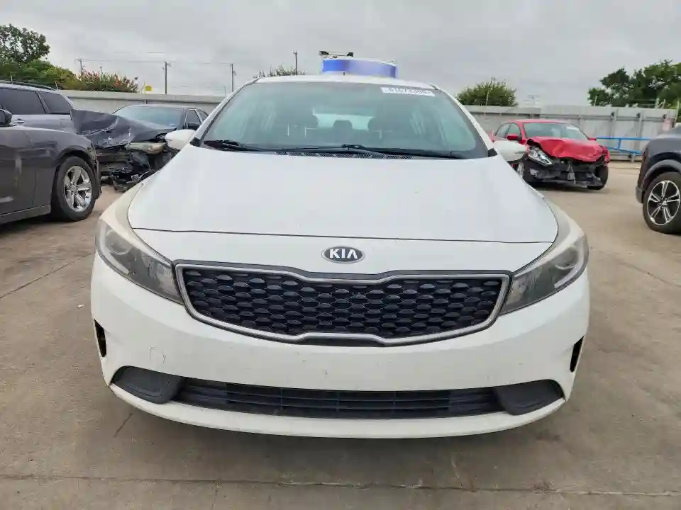 KNAFK5A87H5718209 2017 KIA FORTE-4
