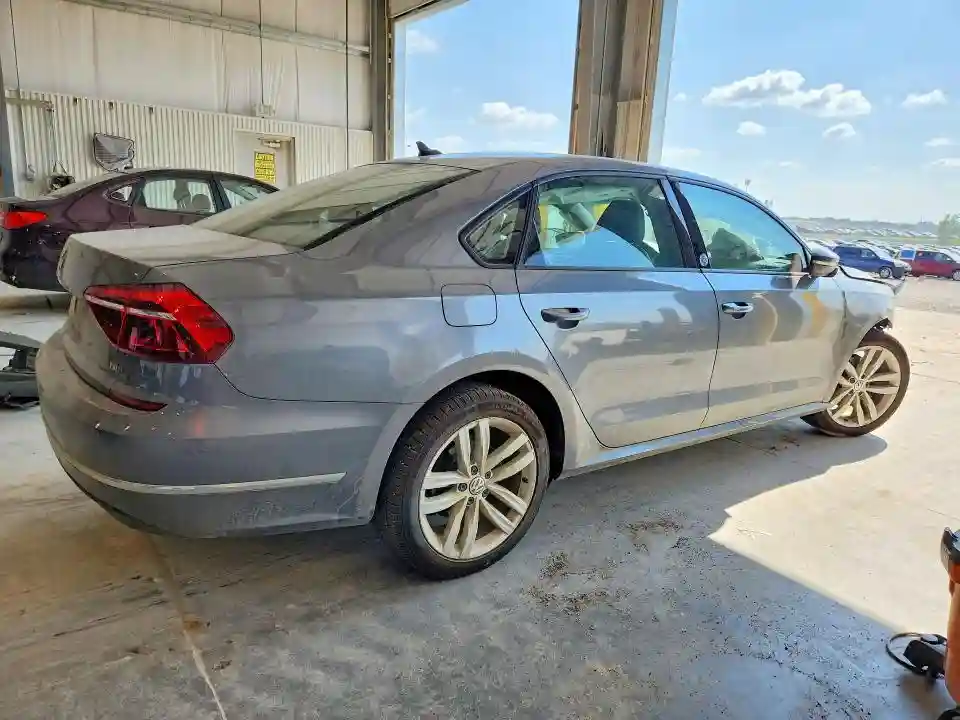 1VWLA7A32KC009373 2019 VOLKSWAGEN PASSAT-2
