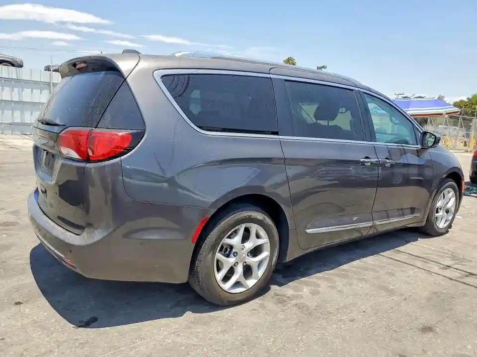 2C4RC1BG8JR112356 2018 CHRYSLER PACIFICA-2