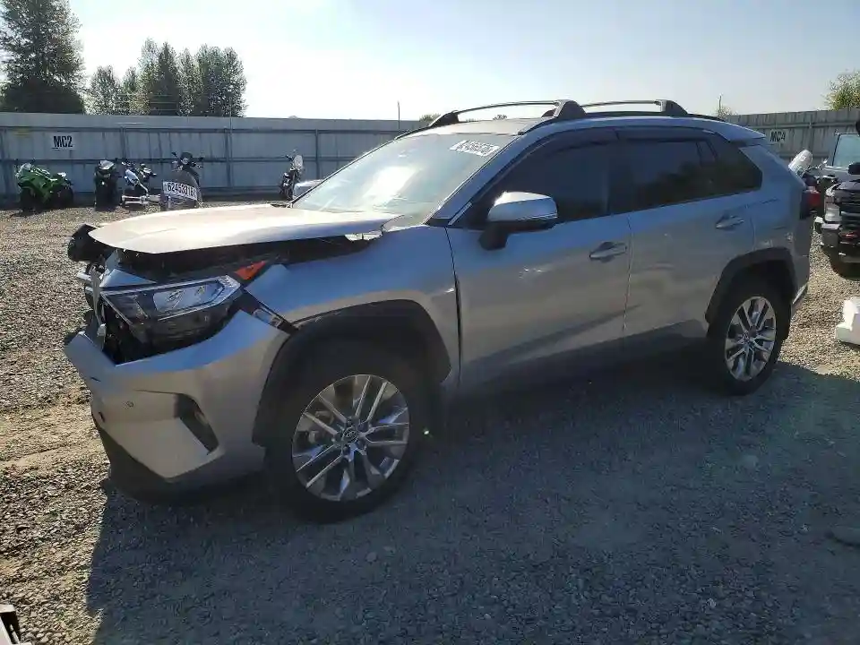 2T3A1RFV6LC131945 2020 TOYOTA RAV4-0