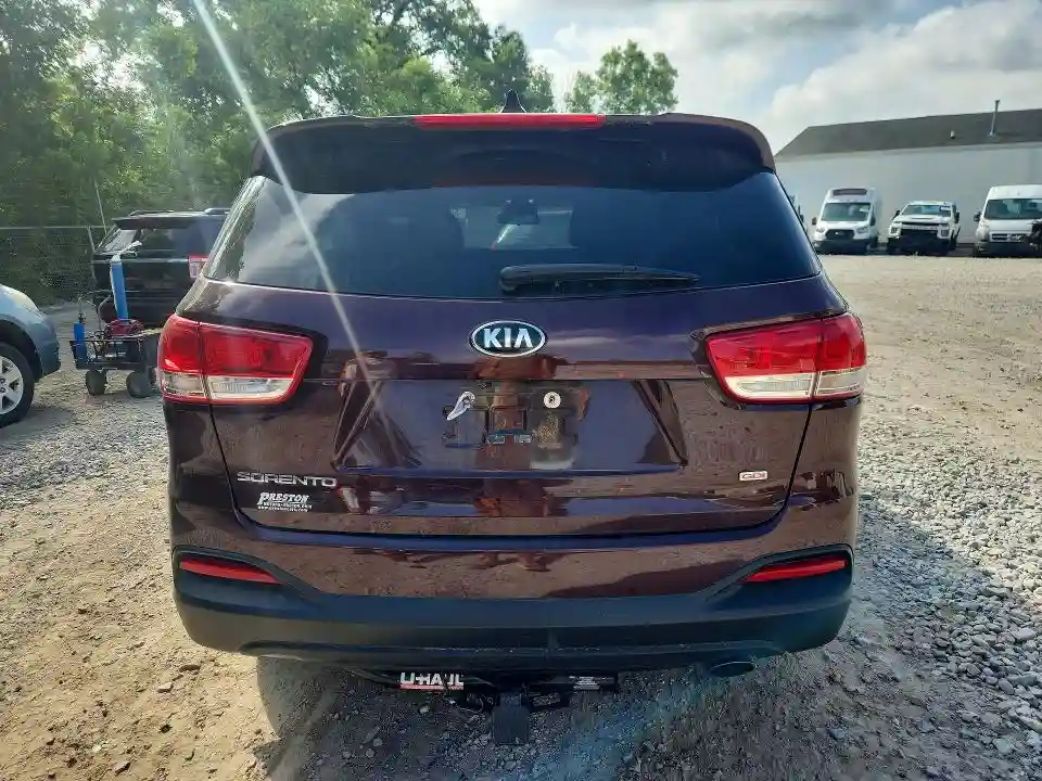 5XYPGDA37JG373591 2018 KIA SORENTO-5