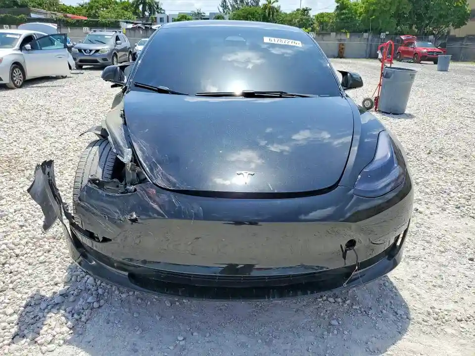 5YJ3E1EA3PF461758 2023 TESLA MODEL 3-4