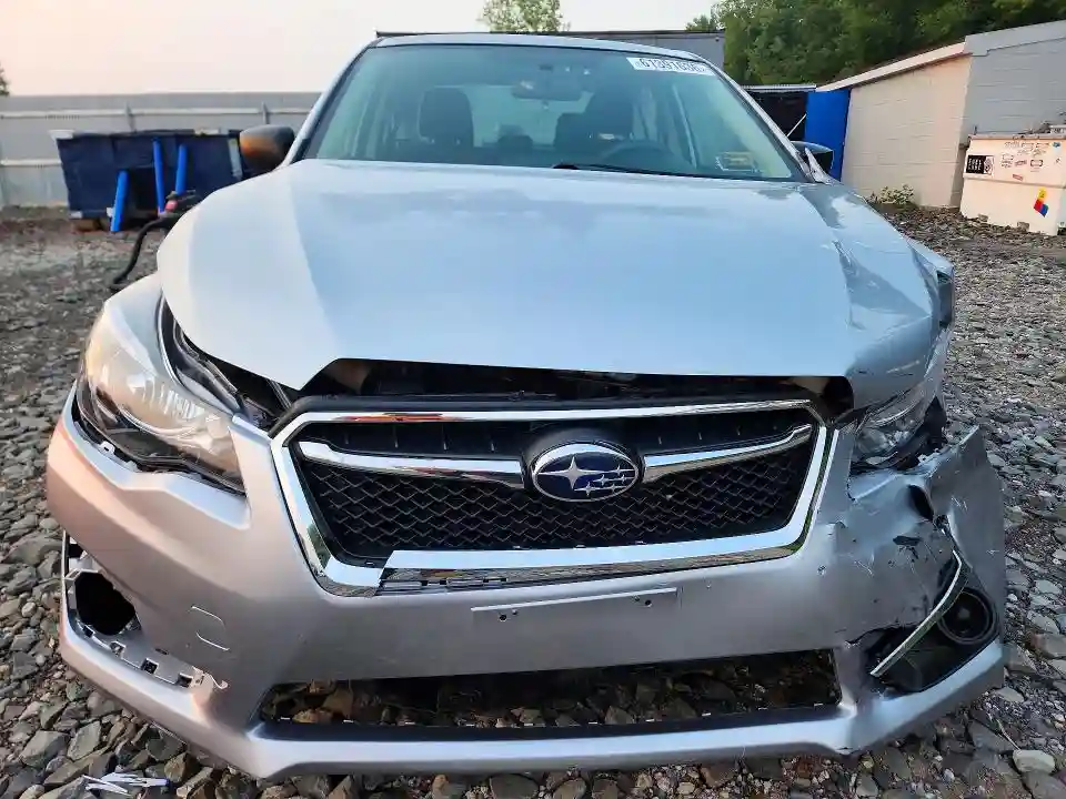 JF1GJAA62FH010470 2015 SUBARU IMPREZA-4