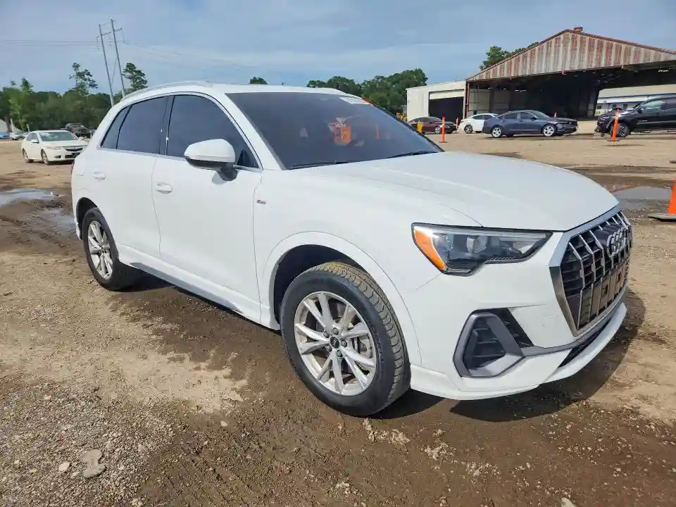 WA1DECF37M1016034 2021 AUDI Q3-3