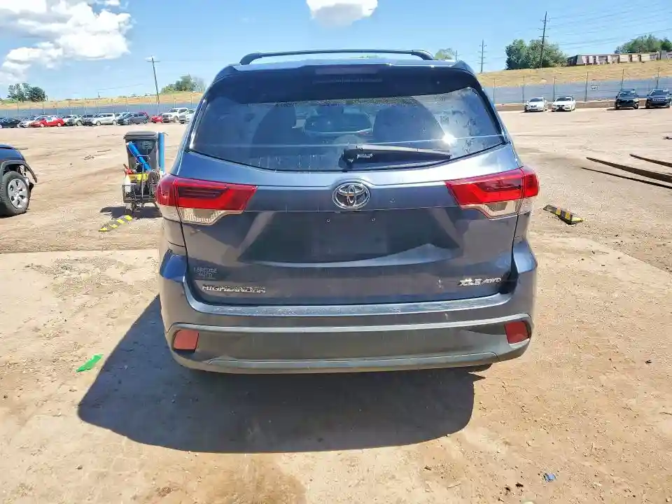 5TDJZRFHXJS812853 2018 TOYOTA HIGHLANDER-5