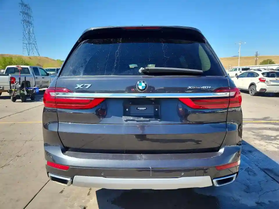 5UXCW2C0XN9M94050 2022 BMW X7-5