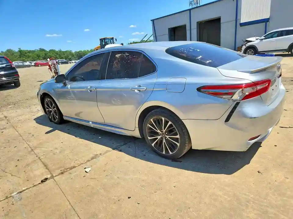 JTNB11HK9J3051459 2018 TOYOTA CAMRY-1