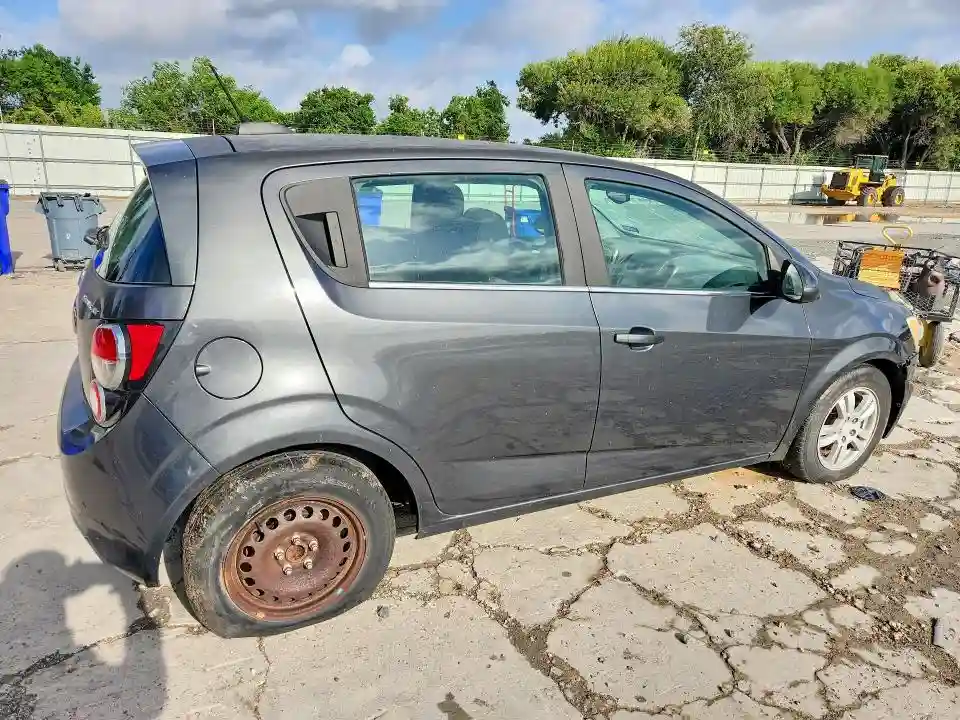1G1JC6SH5G4110006 2016 CHEVROLET SONIC-2