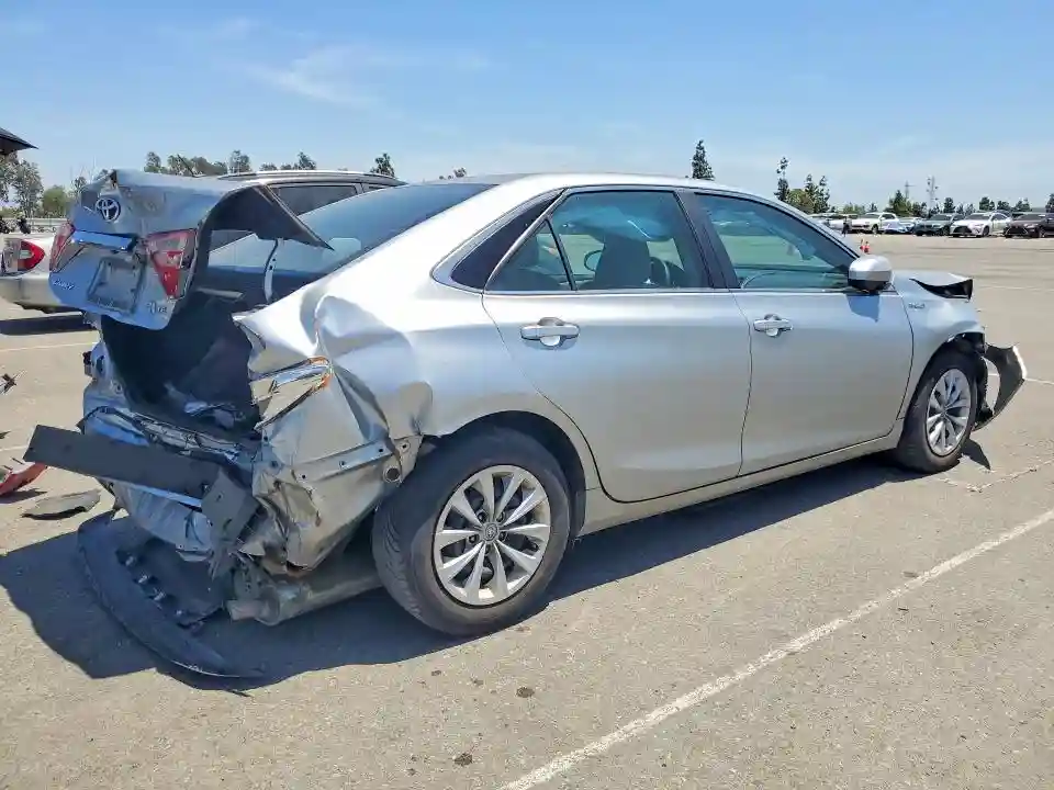4T1BD1FK1HU213518 2017 TOYOTA CAMRY-2