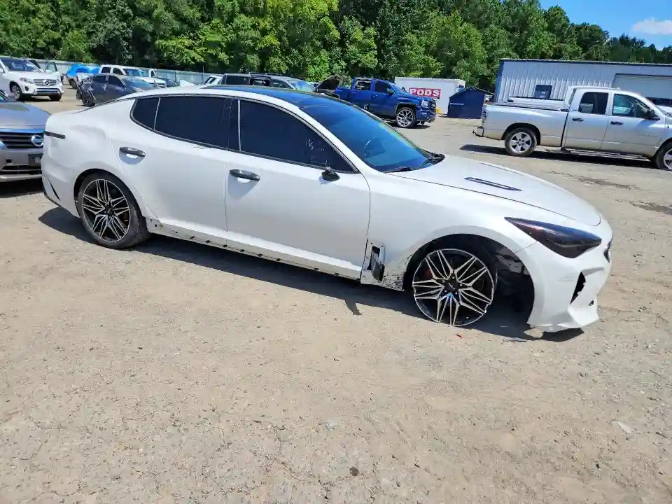 KNAE55LC7P6134339 2023 KIA STINGER-3
