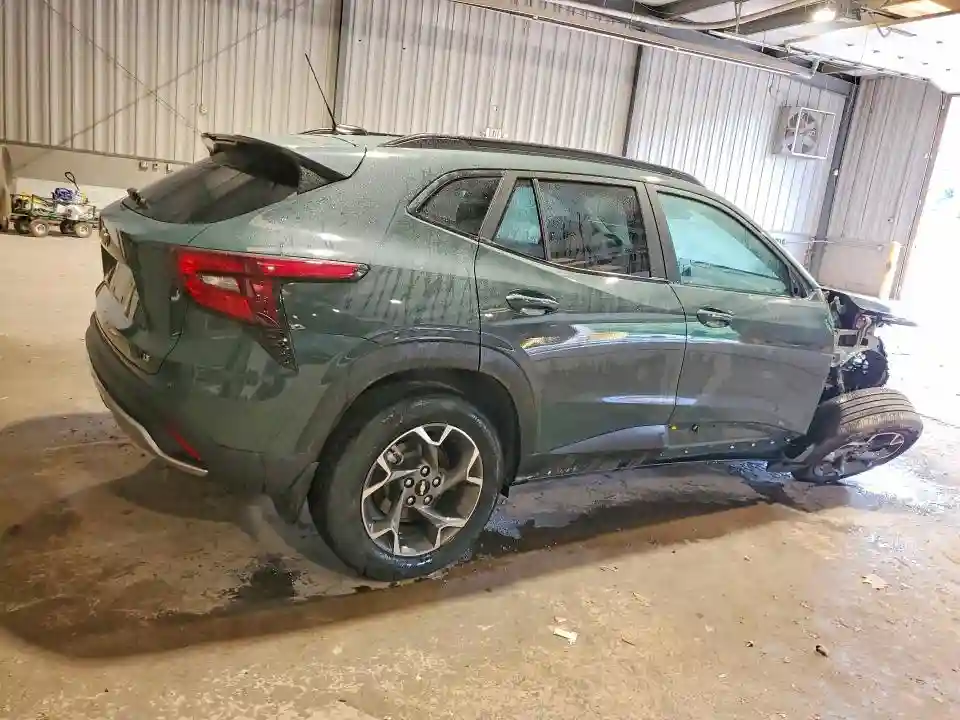 KL77LHEP3SC114454 2025 CHEVROLET TRAX-2