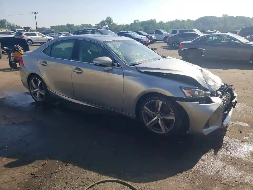 JTHC81D28K5038569 2019 LEXUS IS-3