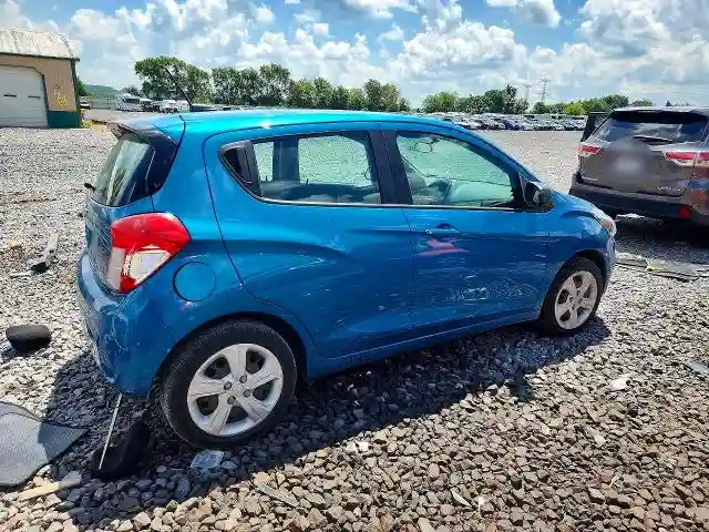 KL8CB6SA1MC703667 2021 CHEVROLET SPARK-2