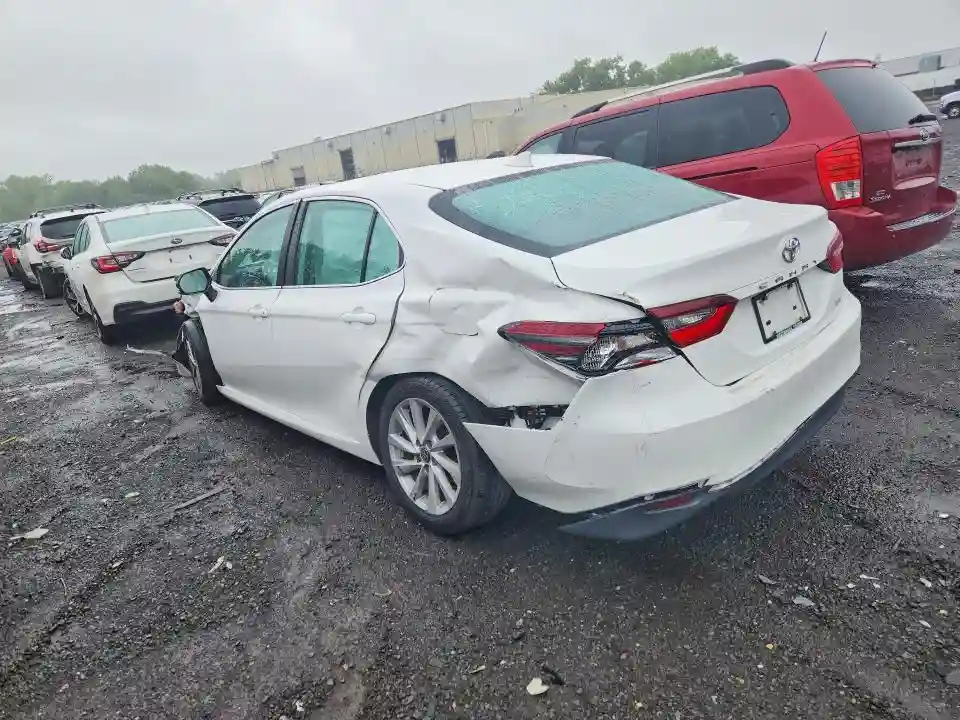 4T1C11AK3MU475846 2021 TOYOTA CAMRY-1