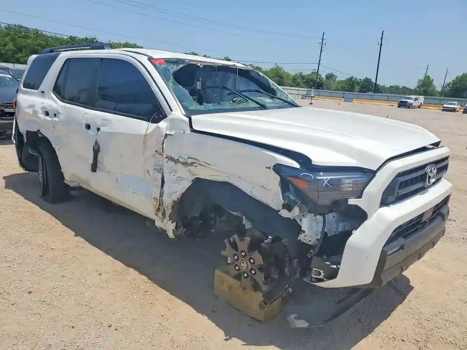 JTEVA5BR4T5107860 2026 TOYOTA 4RUNNER-3