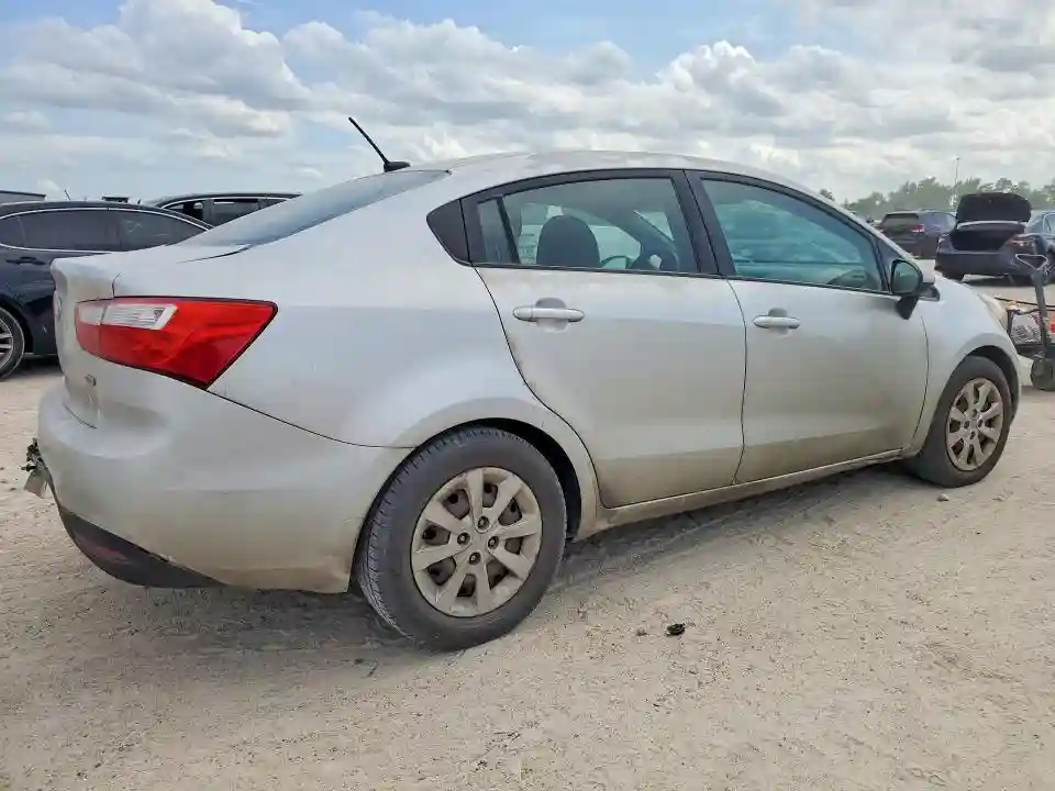 KNADM4A39F6505978 2015 KIA RIO-2