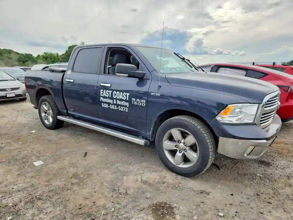 1C6RR7LG7FS672415 2015 RAM 1500-3