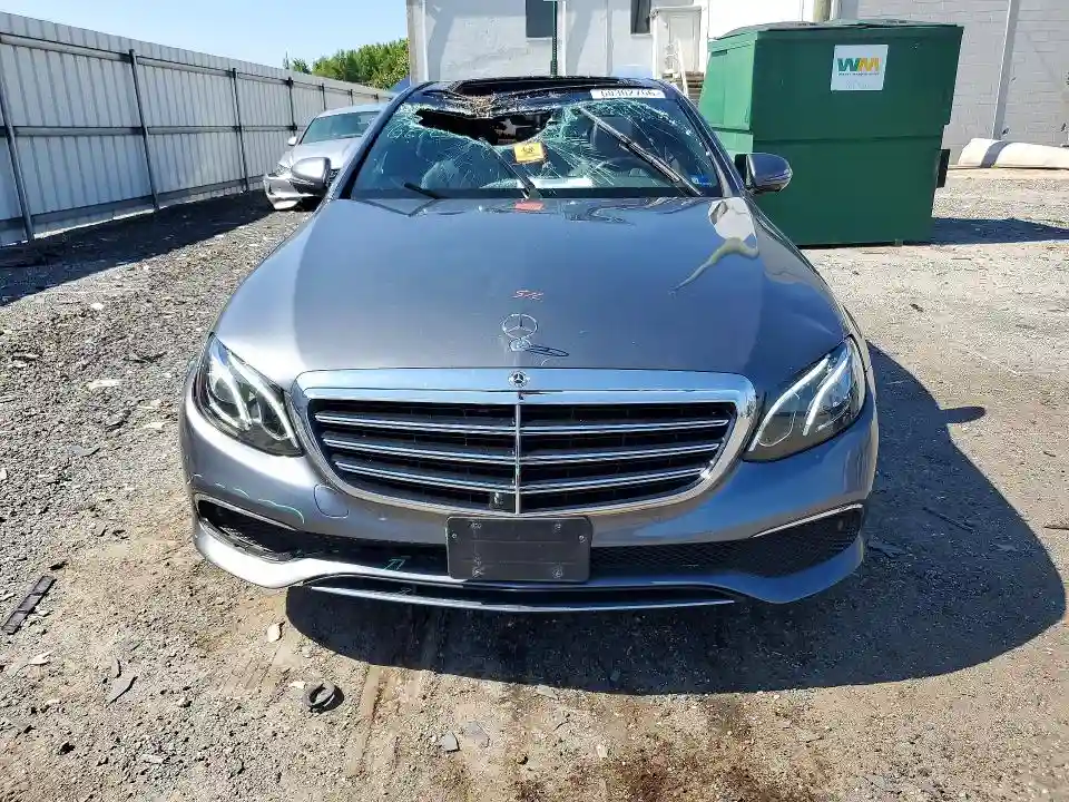 WDDZF4KB0KA626985 2019 MERCEDES-BENZ E-CLASS-4