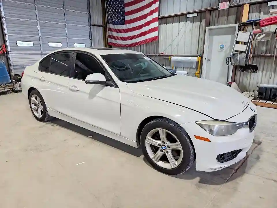 WBA3A5C53FF609391 2015 BMW 3 SERIES-3