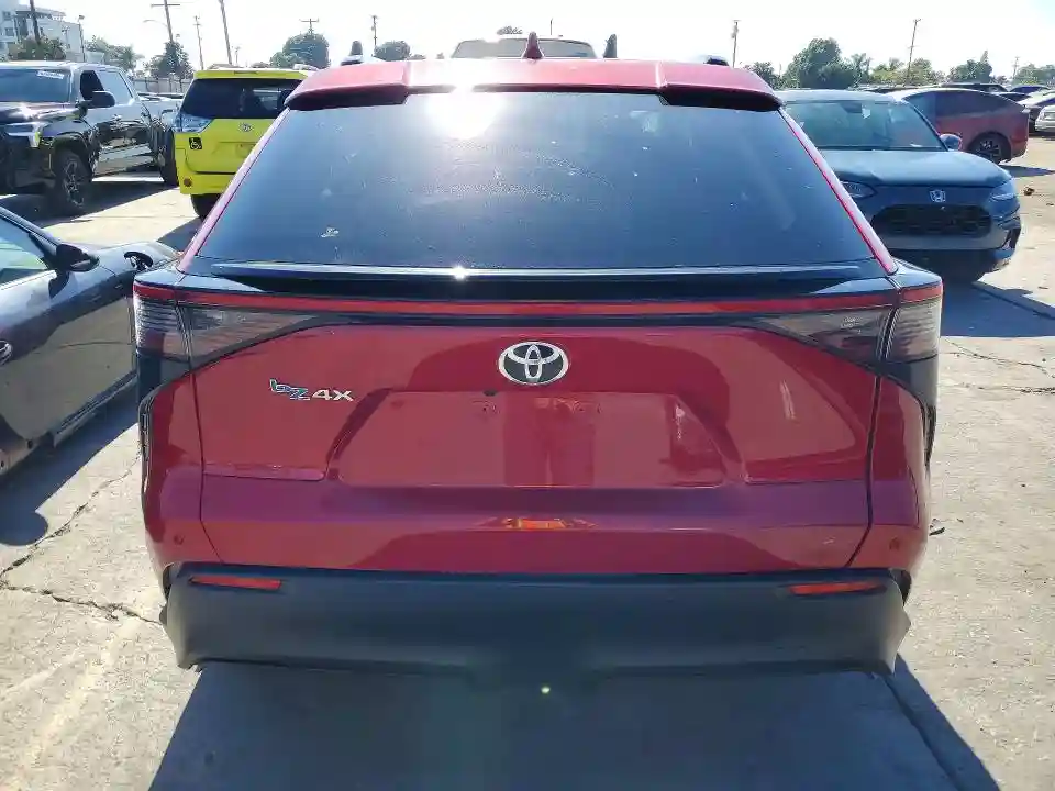JTMAAAAA8PA010150 2023 TOYOTA BZ4X XLE-5
