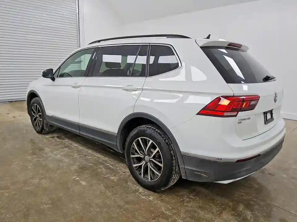 3VV3B7AX8LM182576 2020 VOLKSWAGEN TIGUAN-1