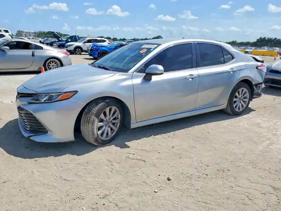 4T1B11HK7JU601803 2018 TOYOTA CAMRY-0