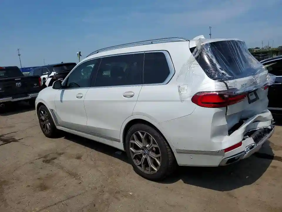 5UXCW2C07M9E24720 2021 BMW X7-1