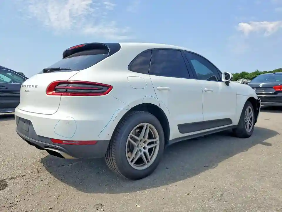 WP1AA2A59HLB02350 2017 PORSCHE MACAN-2