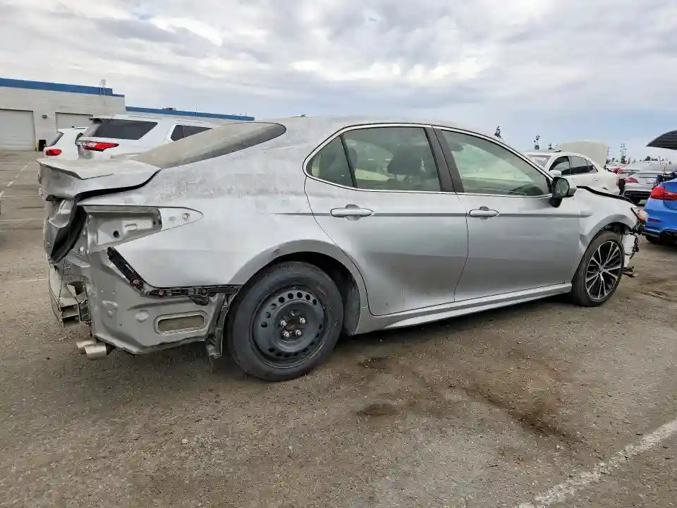 JTNB11HK4J3037095 2018 TOYOTA CAMRY-2