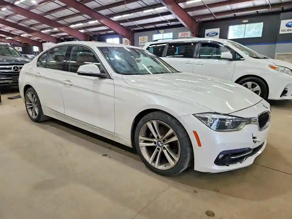 WBA8B9G37HNU56381 2017 BMW 3 SERIES-3