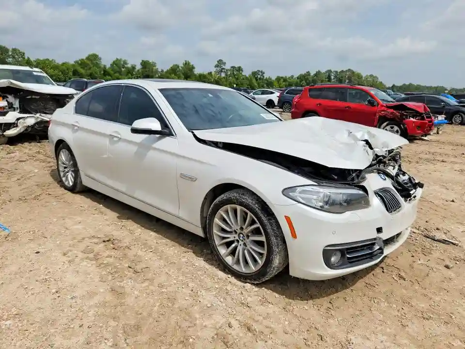 WBA5A5C59FD519778 2015 BMW 5 SERIES-3