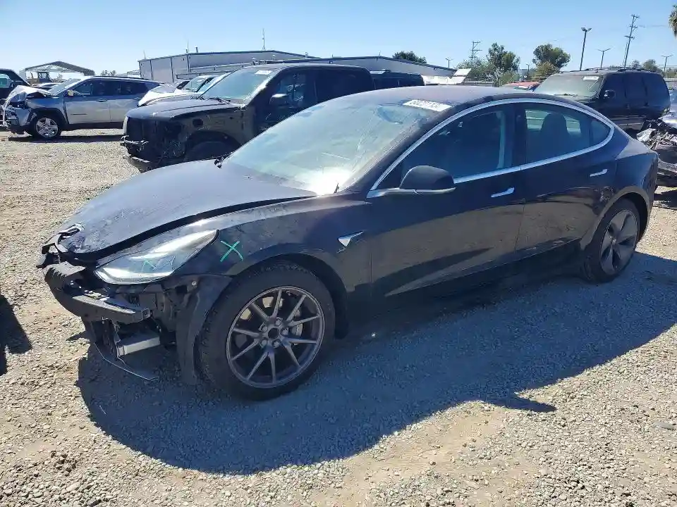 5YJ3E1EA5JF165681 2018 TESLA MODEL 3-0