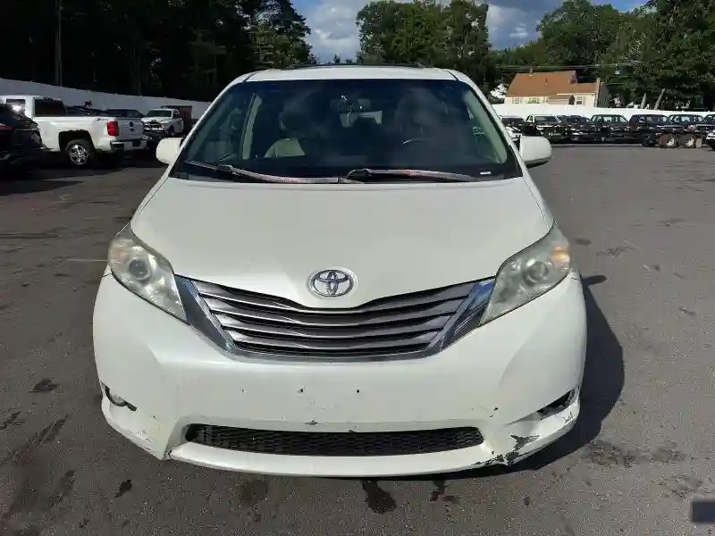 5TDDZ3DC4HS159092 2017 TOYOTA SIENNA-5