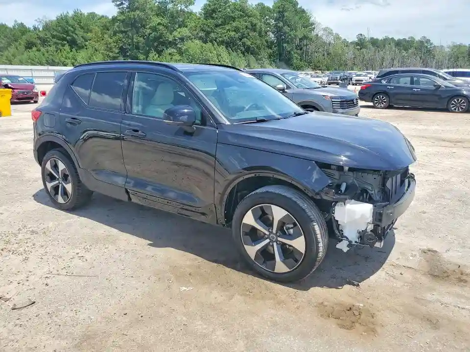 YV4L12UC4T2714052 2026 VOLVO XC40 PLUS-3