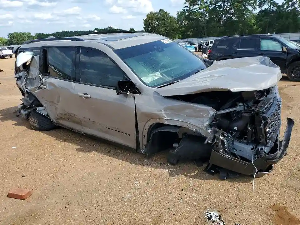 1GNEVJKS2TJ300477 2026 CHEVROLET TRAVERSE Z-3